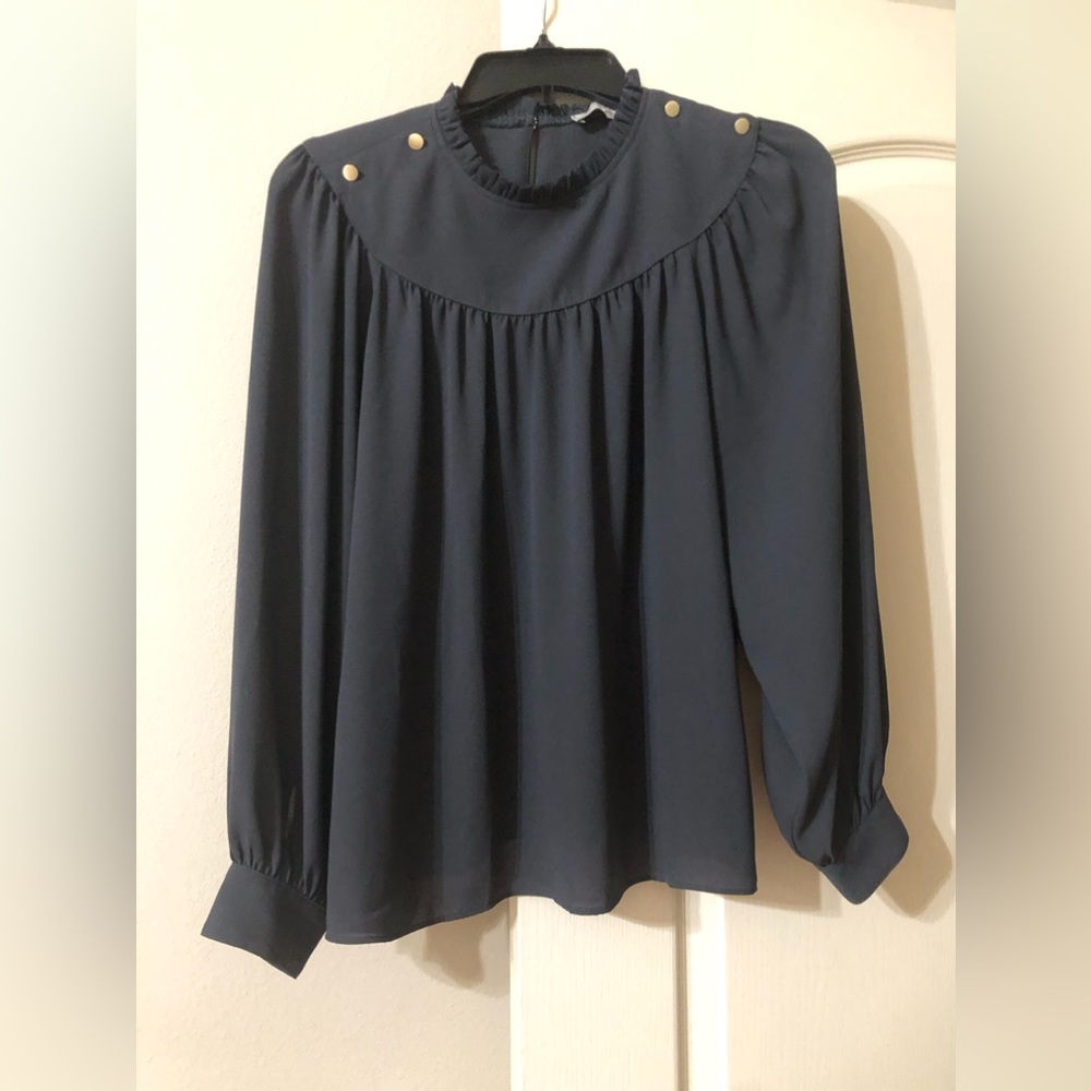 LOFT blouse color gray gently used size MP